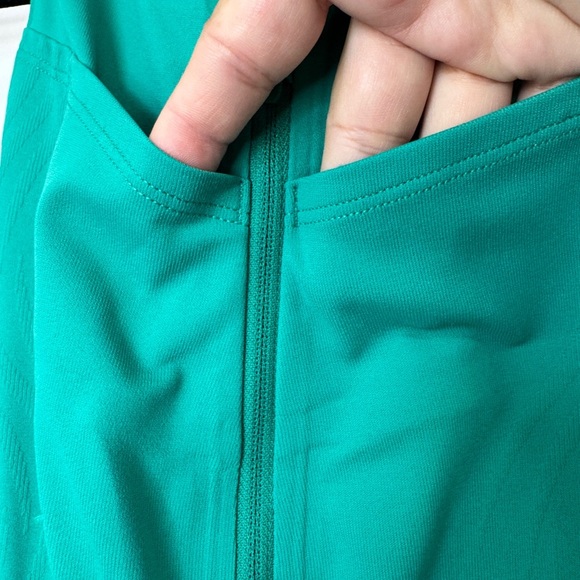 Lululemon SenseKnit Running One-Piece Green - Picture 14 of 15
